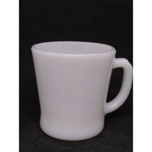 Vintage Anchor Hocking Milk glass D handled Mug - Picture 6 of 7